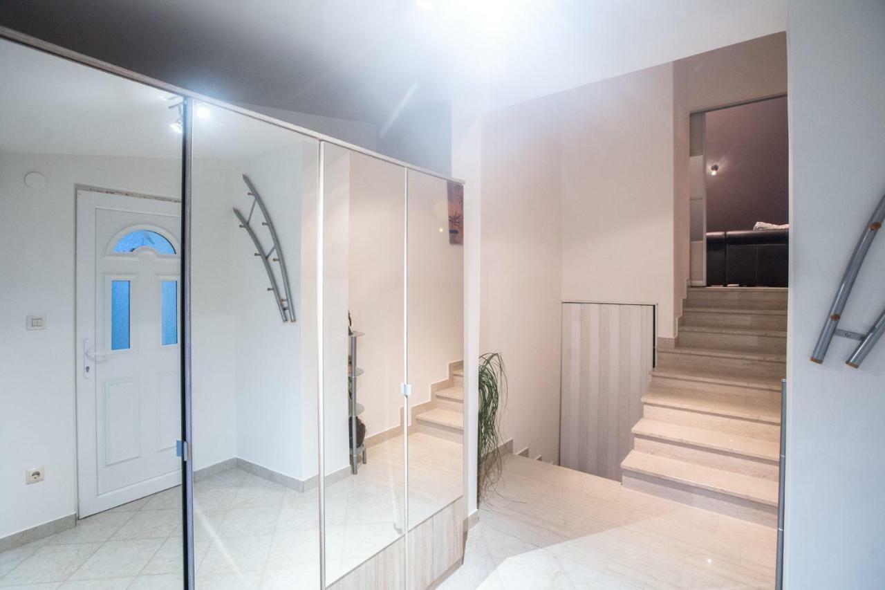 Apartman Nane Banjol Extérieur photo